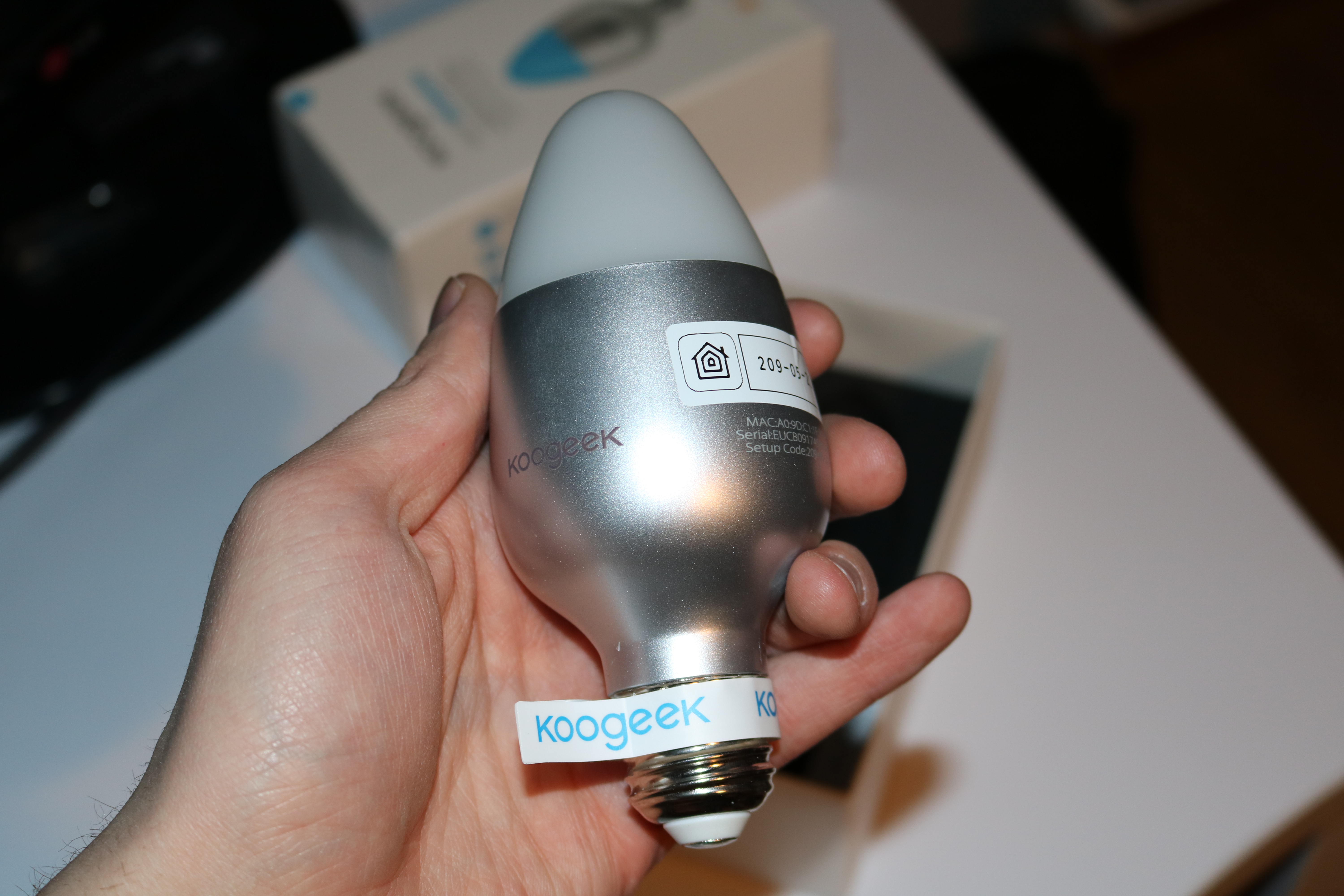 Koogeek LB1 Bulb - smart żarówka WiFi